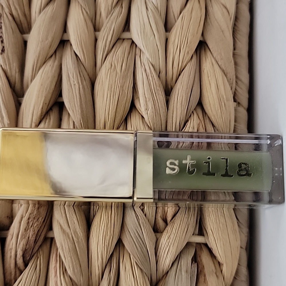 Stila Suede Shade ~ Enchanted Earth